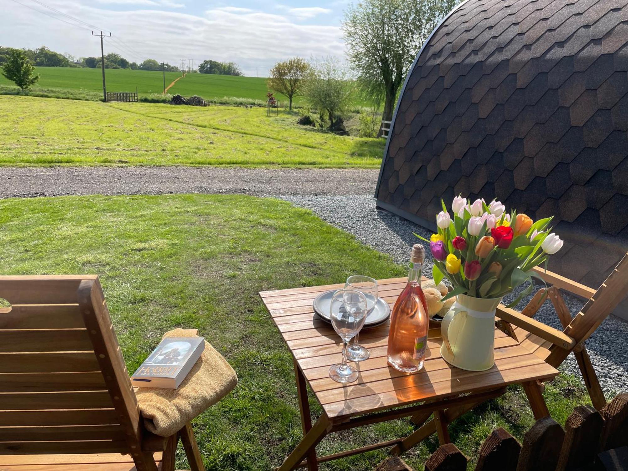 Waterpump Pod For 2 Adults With Ensuite In The Suffolk Countryside Badingham Extérieur photo